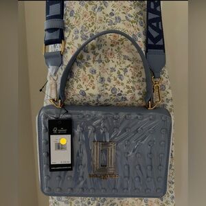 KARL LAGERFELD SIMONE CROSSBODY WITH‎ HANDLE